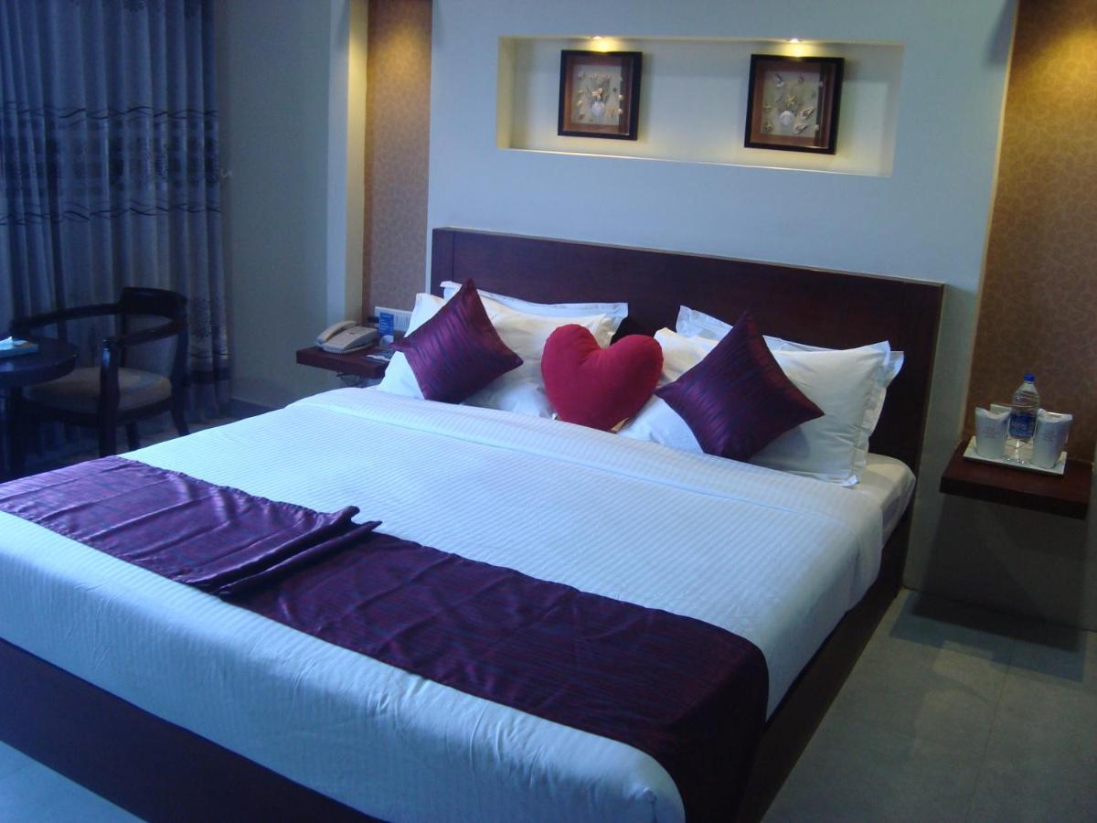 Rouba Residency Hotel Ponnani Luaran gambar
