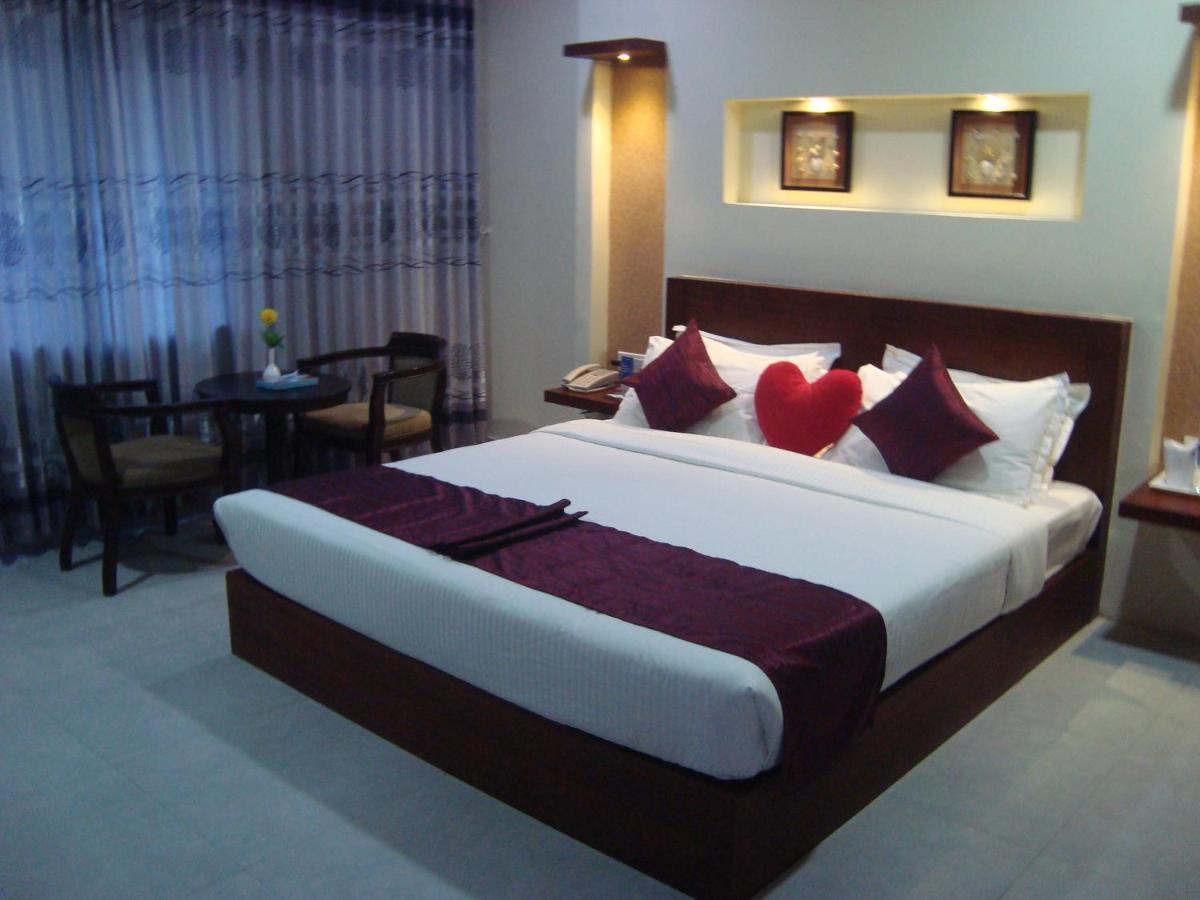 Rouba Residency Hotel Ponnani Luaran gambar