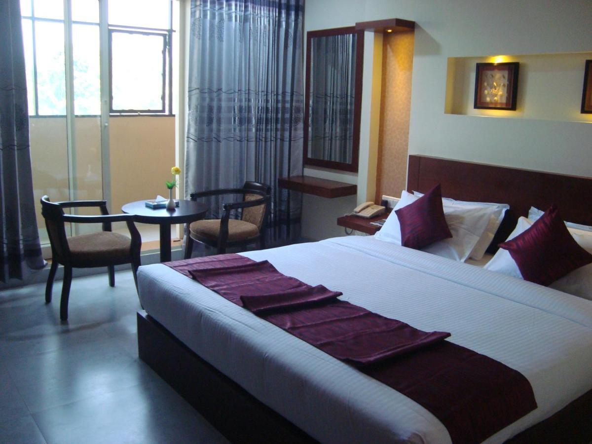 Rouba Residency Hotel Ponnani Luaran gambar